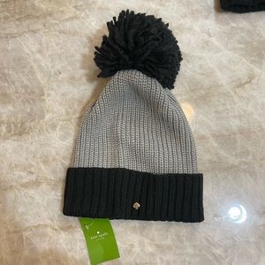 Kate Spade Beanie (blocked beanie with pom, NEW)